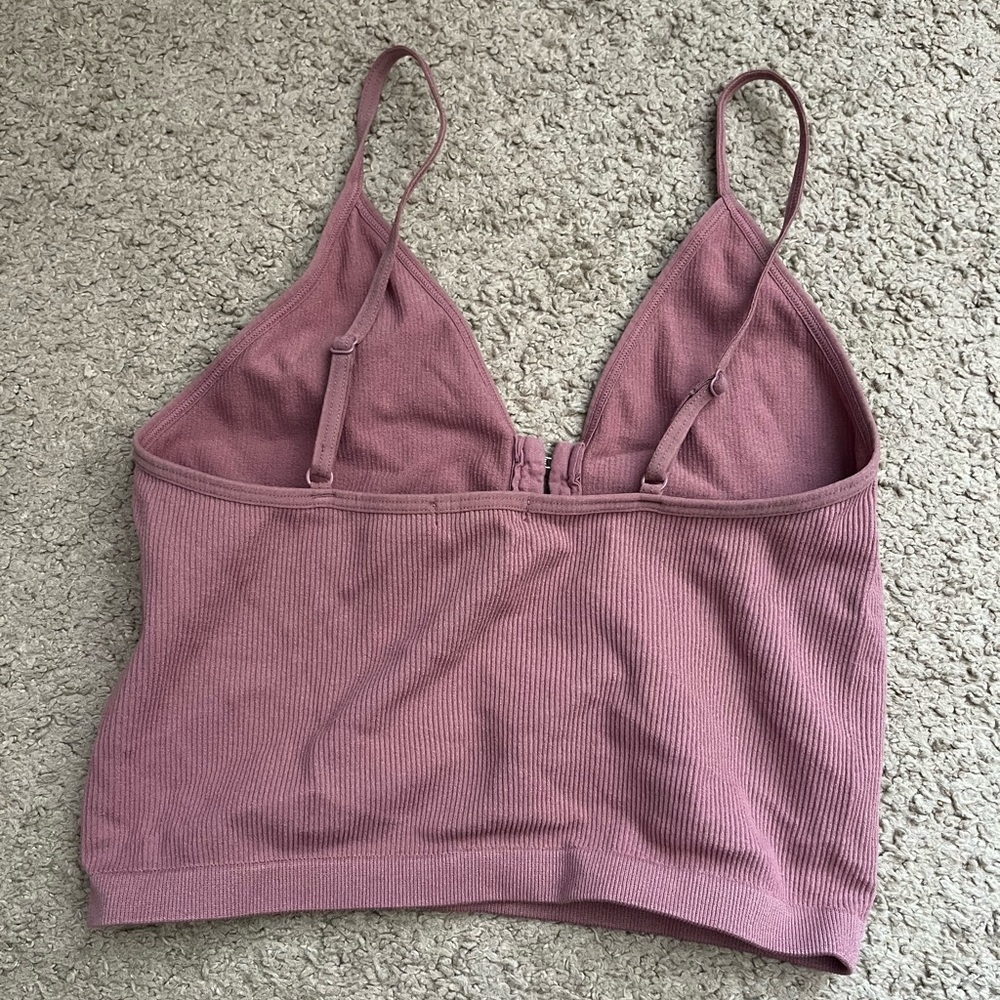 Bozzlo Ribbed Hook Crop Top - Picture 4 of 4